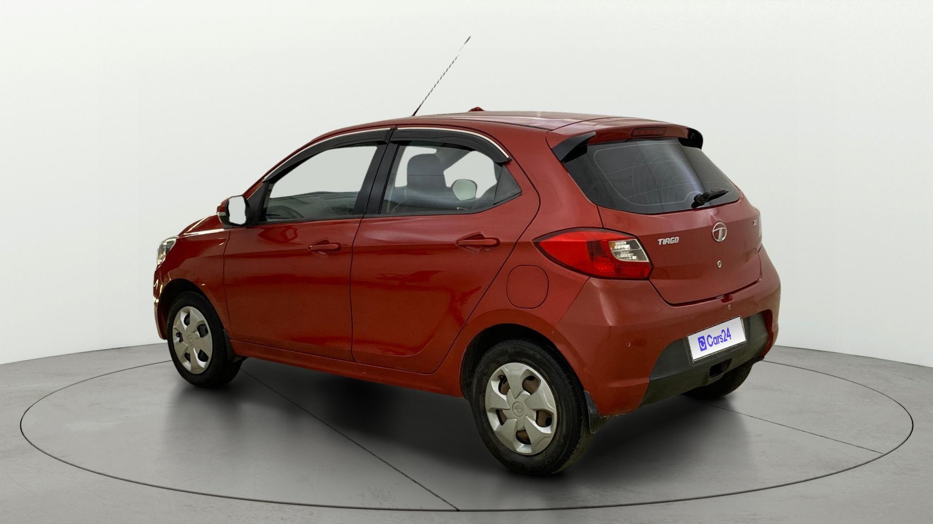 View 2019 Tata Tiago Revotorq XZ Image 2 Used 2019 Tata Tiago Revotorq XZ Image 2