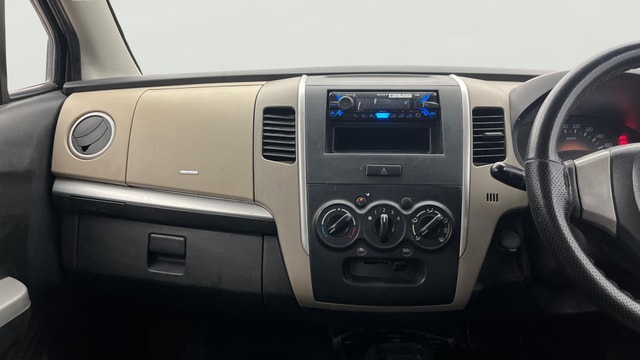 View Maruti Suzuki 1000 Image 30 Used Maruti Suzuki 1000 Image 30