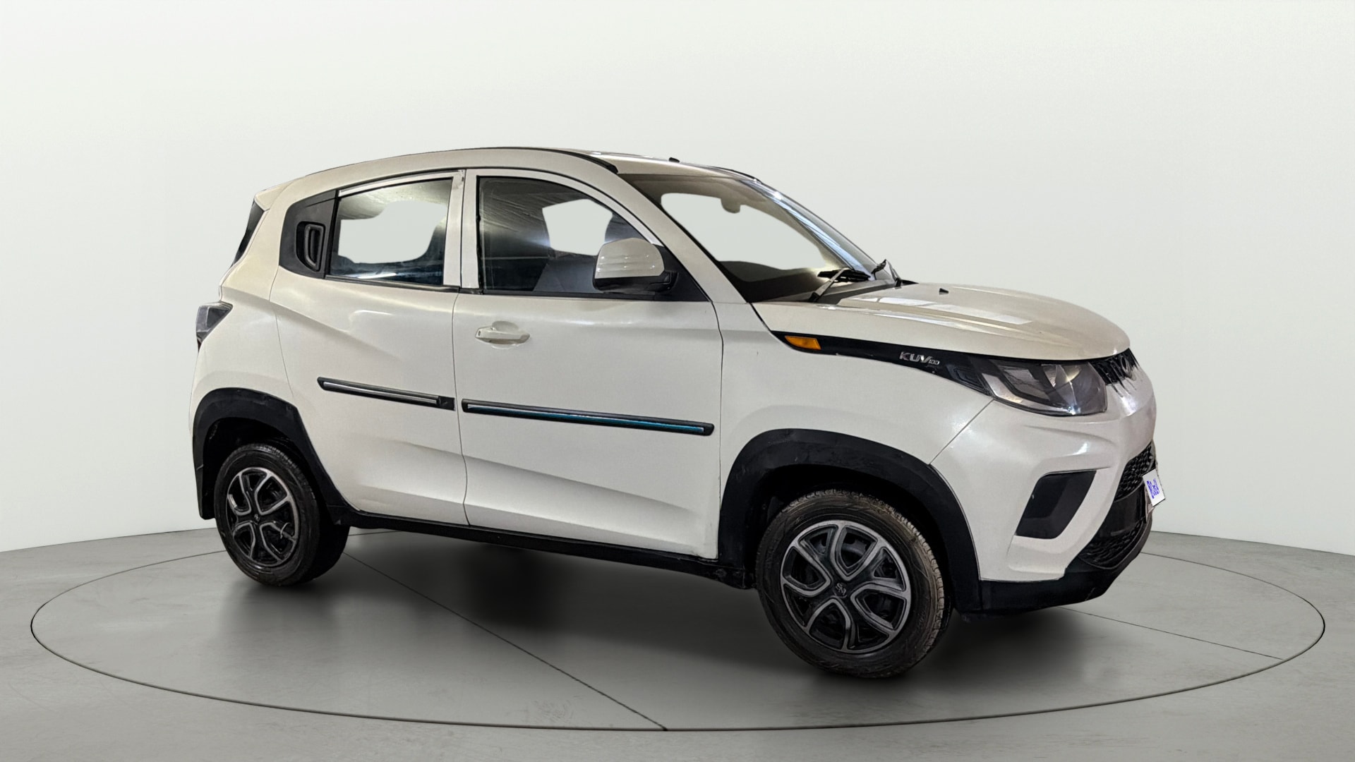 Used 2019 Mahindra KUV100 Used 2019 Mahindra KUV100