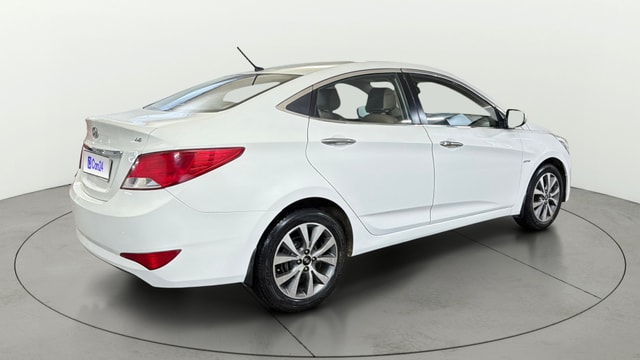 View Hyundai Fluidic Verna Image 43 Used Hyundai Fluidic Verna Image 43
