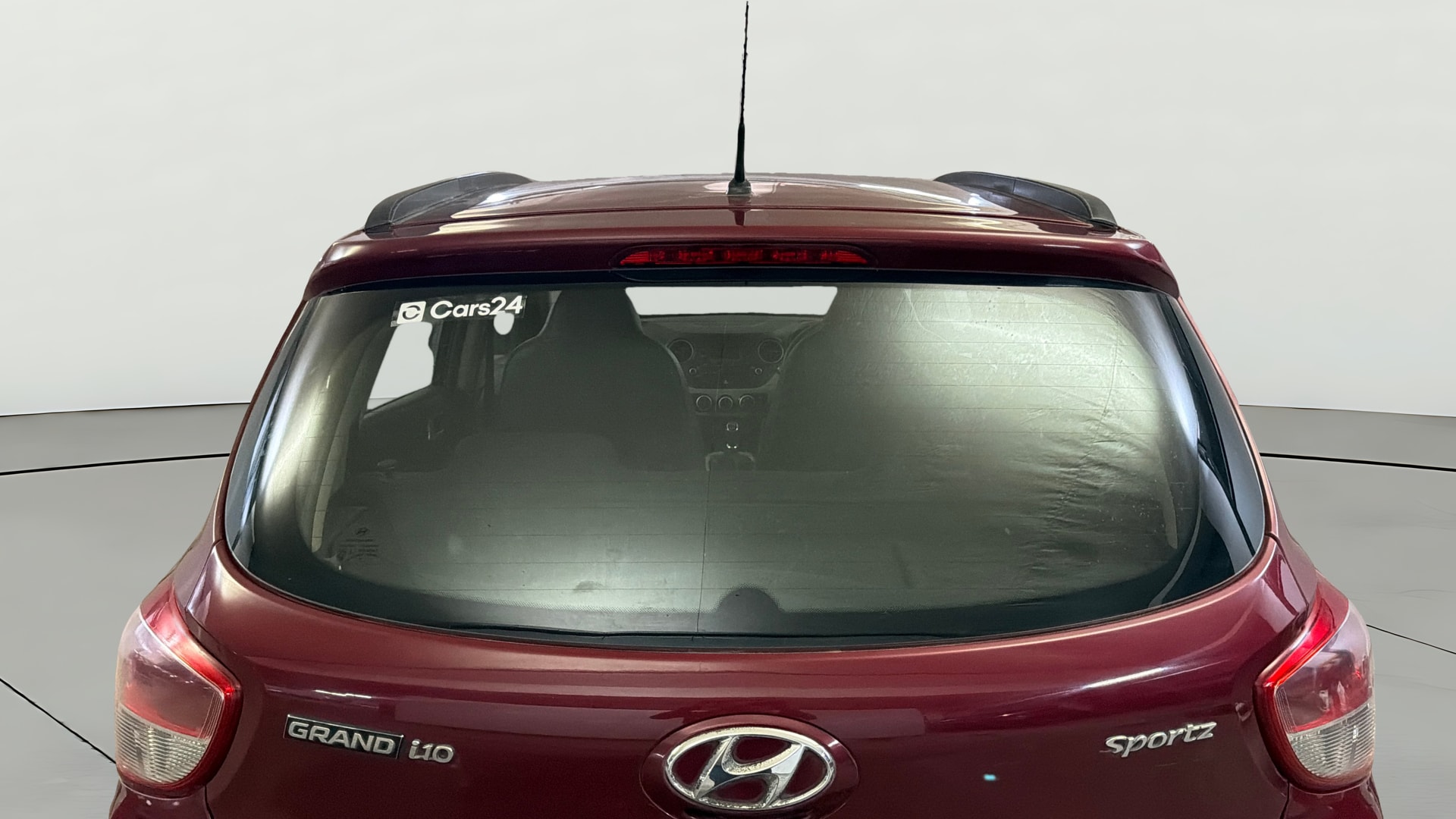 View 2016 Hyundai Grand i10 Sportz 1.2 Kappa Image 4 Used 2016 Hyundai Grand i10 Sportz 1.2 Kappa Image 4
