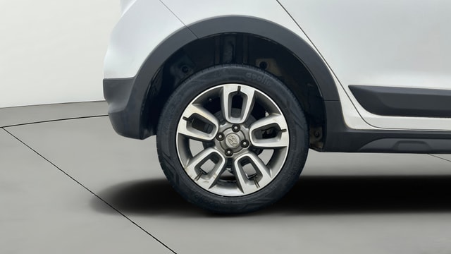 View Hyundai i20 Active Image 24 Used Hyundai i20 Active Image 24
