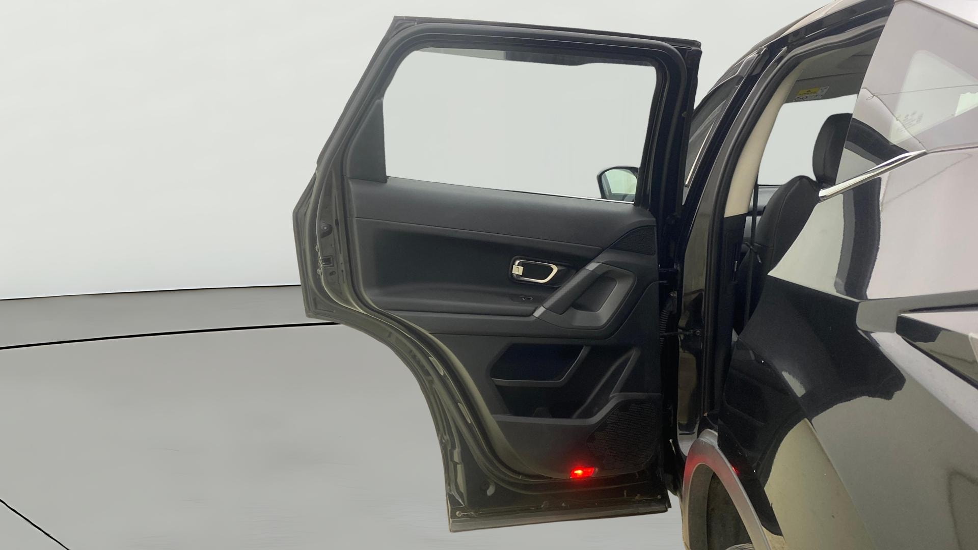 View 2021 Tata Harrier XE Image 15 Used 2021 Tata Harrier XE Image 15
