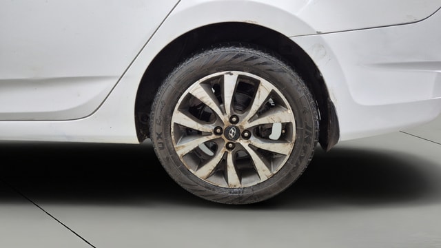 View Hyundai Fluidic Verna Image 11 Used Hyundai Fluidic Verna Image 11