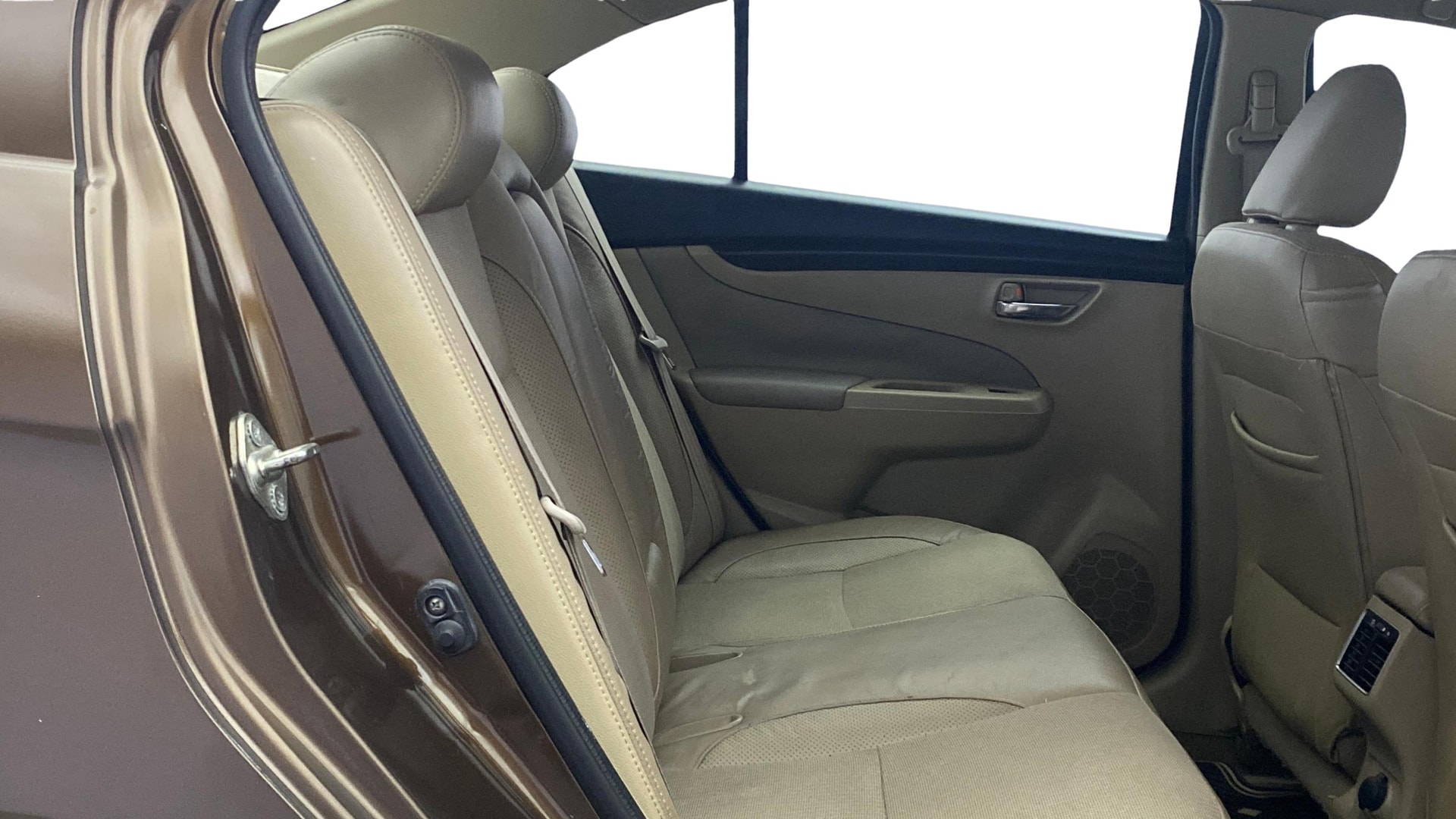 View 2015 Maruti Suzuki 1000 Base Variant Image 34 Used 2015 Maruti Suzuki 1000 Base Variant Image 34