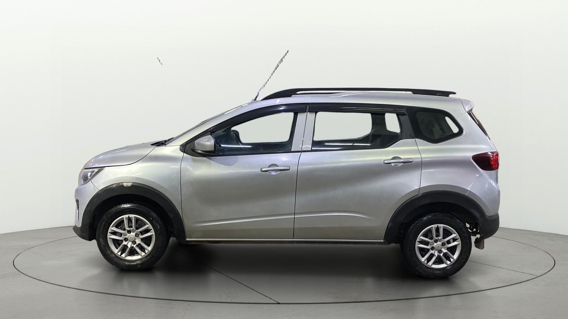 View 2021 Renault Triber RXE Image 28 Used 2021 Renault Triber RXE Image 28