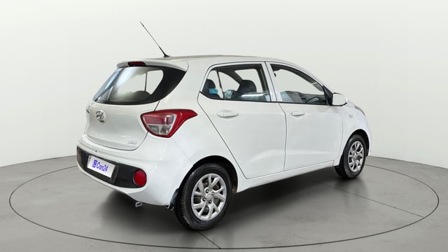 View Hyundai Grand i10 Image 42 Used Hyundai Grand i10 Image 42