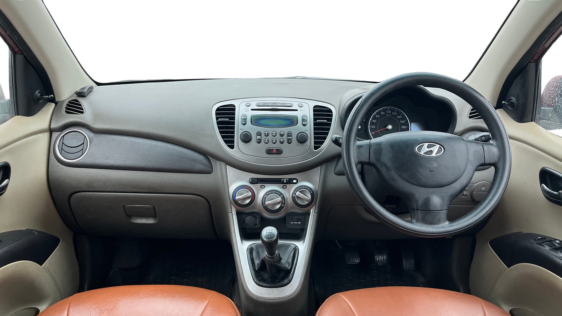 View 2015 Hyundai i10 1.2 Asta MT Image 15 Used 2015 Hyundai i10 1.2 Asta MT Image 15