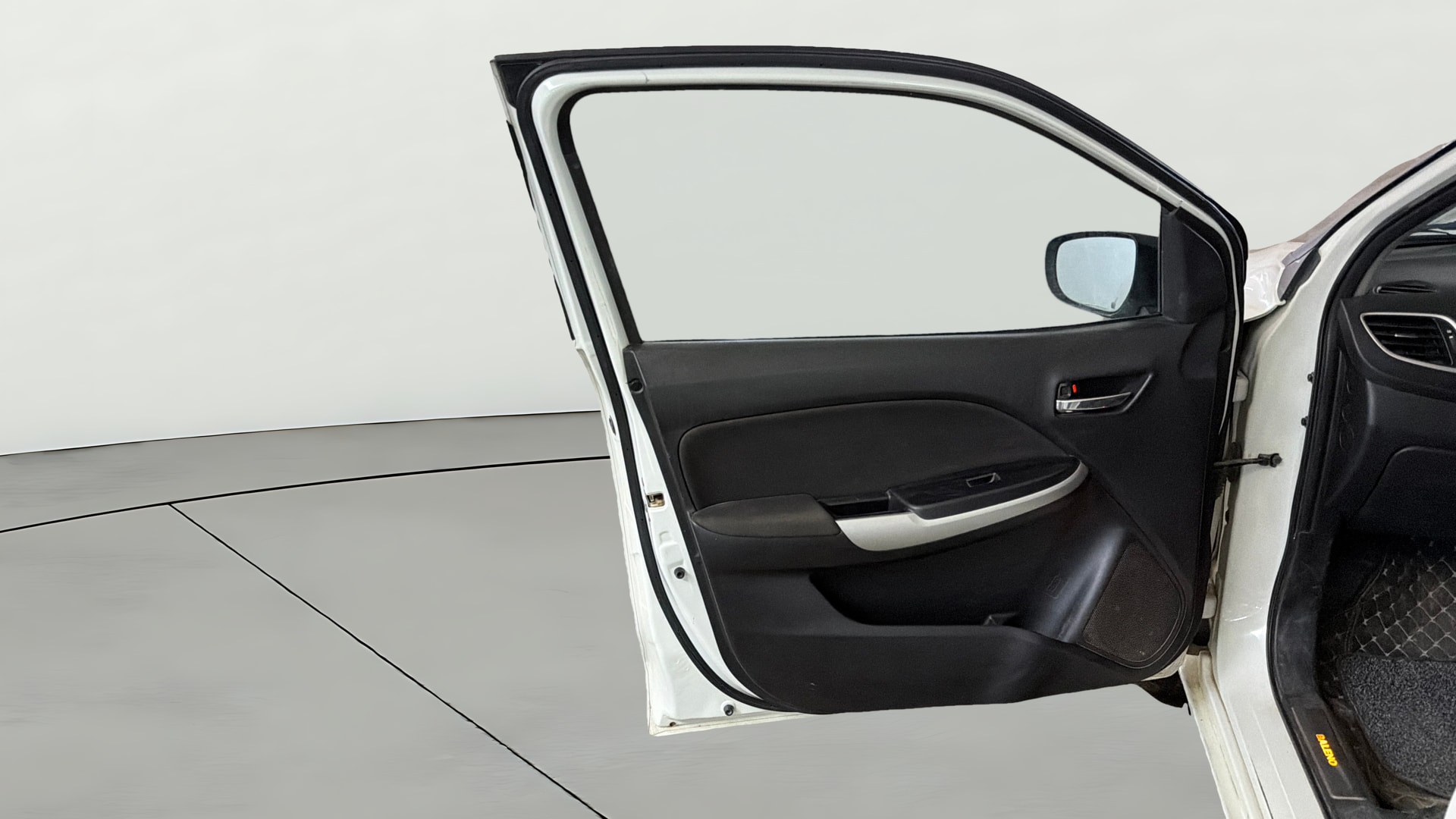 View 2018 Maruti Suzuki 1000 Base Variant Image 30 Used 2018 Maruti Suzuki 1000 Base Variant Image 30