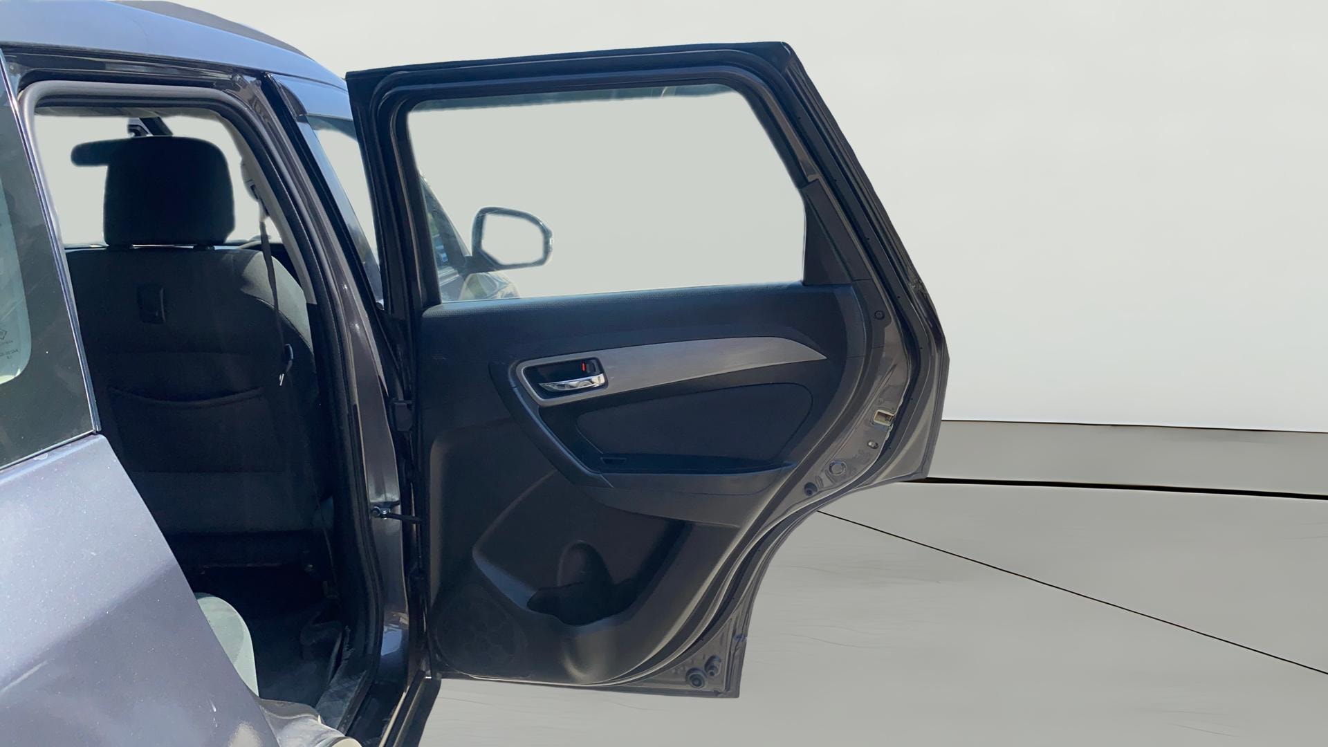 View 2019 Maruti Suzuki 1000 Base Variant Image 5 Used 2019 Maruti Suzuki 1000 Base Variant Image 5