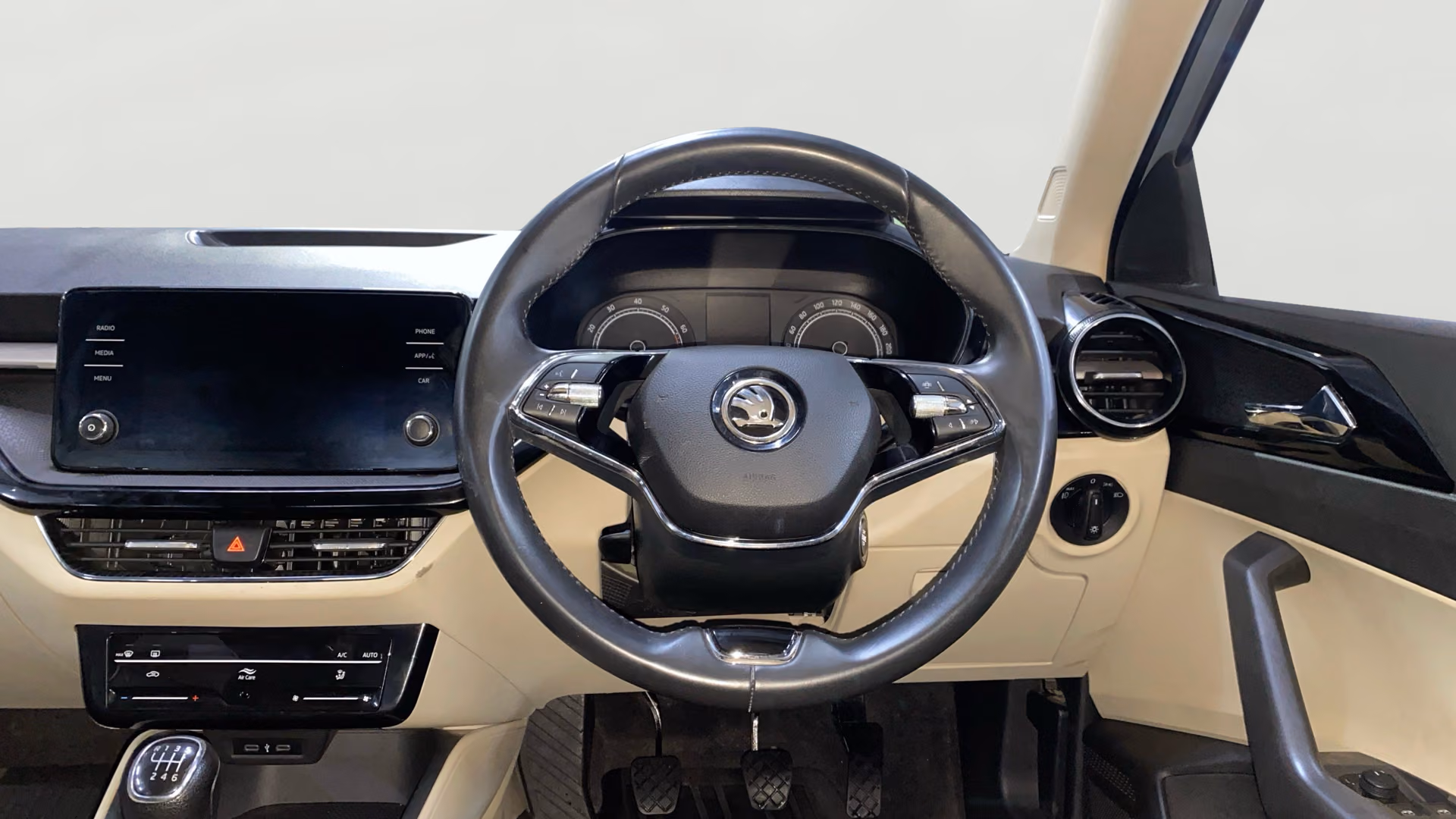 Used 2024 Skoda Slavia Used 2024 Skoda Slavia