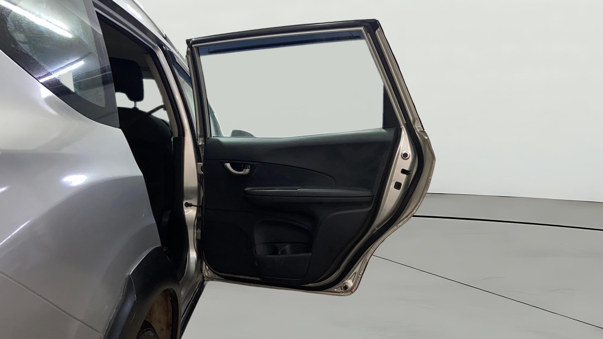 View 2016 Honda BR-V E Diesel Image 5 Used 2016 Honda BR-V E Diesel Image 5