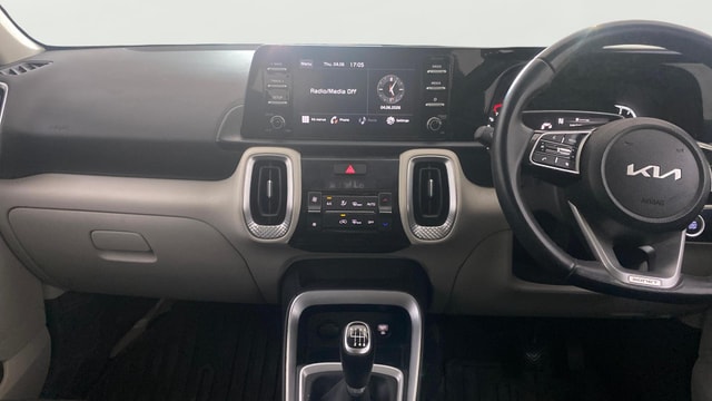 View Kia Sonet Image 17 Used Kia Sonet Image 17
