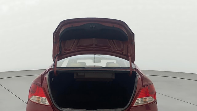 View Hyundai Fluidic Verna Image 39 Used Hyundai Fluidic Verna Image 39