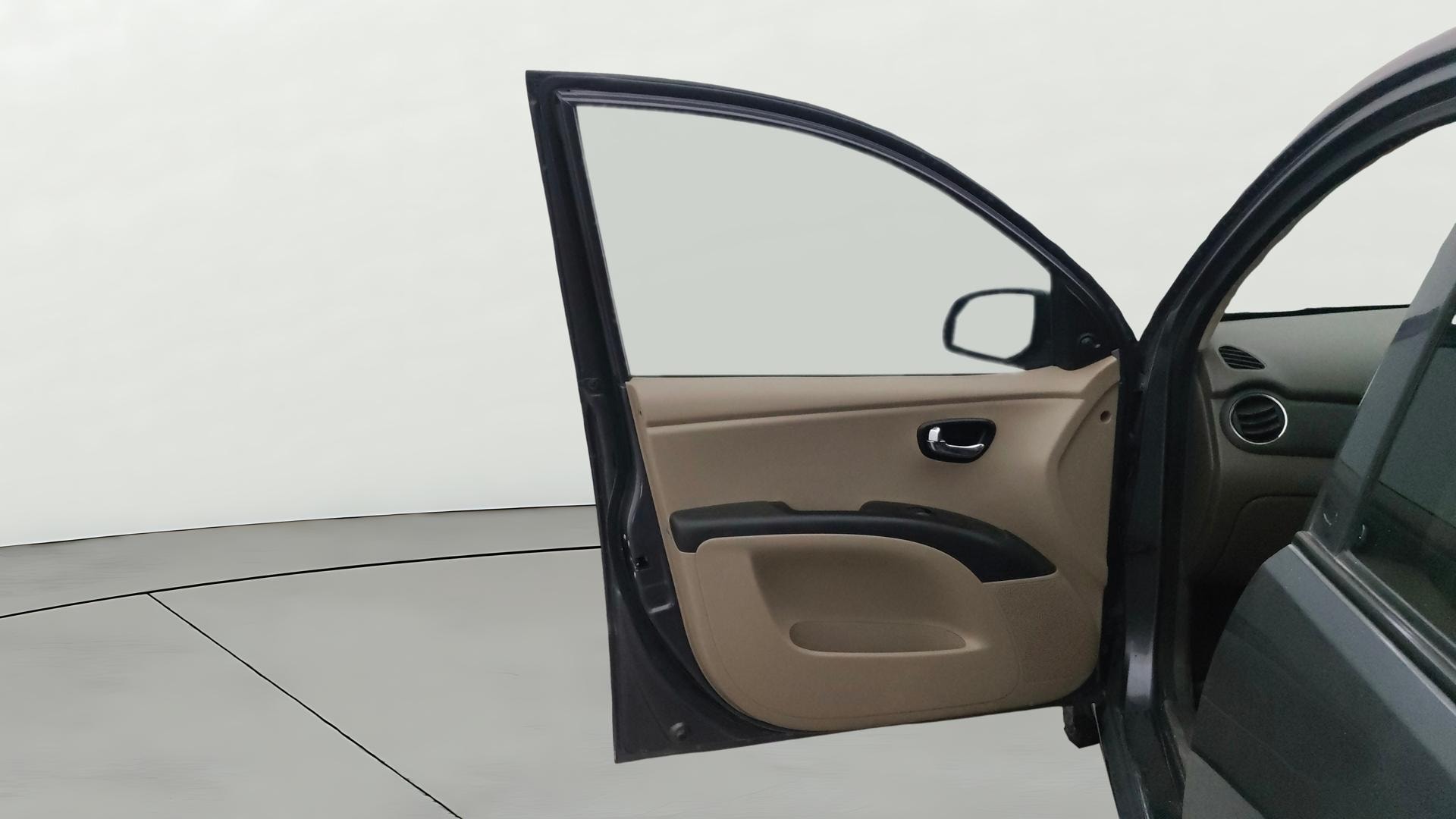 View 2015 Hyundai i10 1.2 Asta MT Image 30 Used 2015 Hyundai i10 1.2 Asta MT Image 30