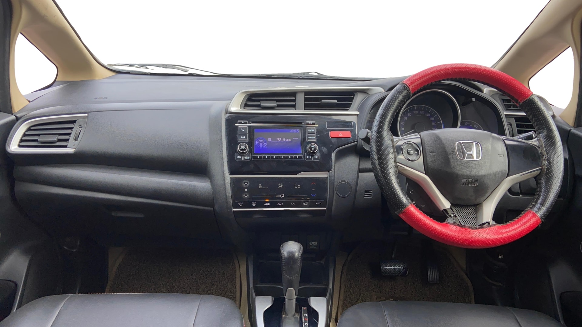 View 2015 Honda Jazz E MT Diesel Image 15 Used 2015 Honda Jazz E MT Diesel Image 15
