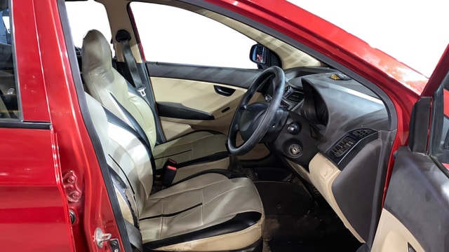 View Hyundai EON Image 25 Used Hyundai EON Image 25