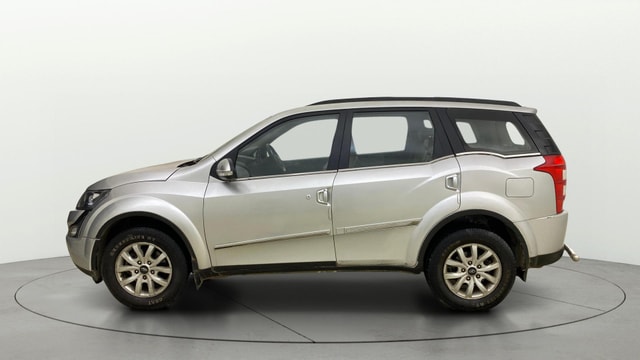 View Mahindra XUV500 Image 28 Used Mahindra XUV500 Image 28