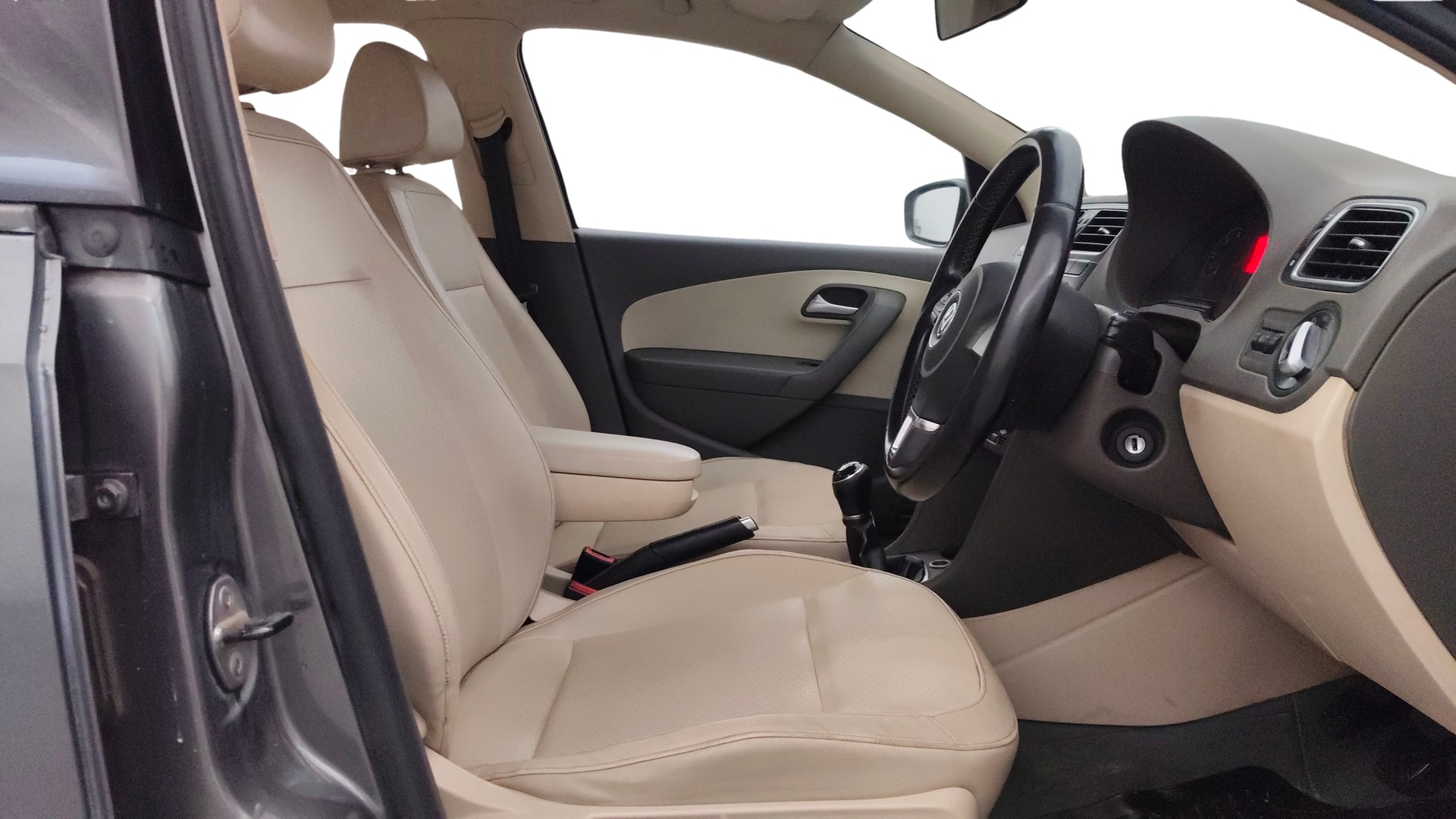 View 2013 Volkswagen Vento 1.2 L TSI Comfortline Petrol AT Image 25 Used 2013 Volkswagen Vento 1.2 L TSI Comfortline Petrol AT Image 25