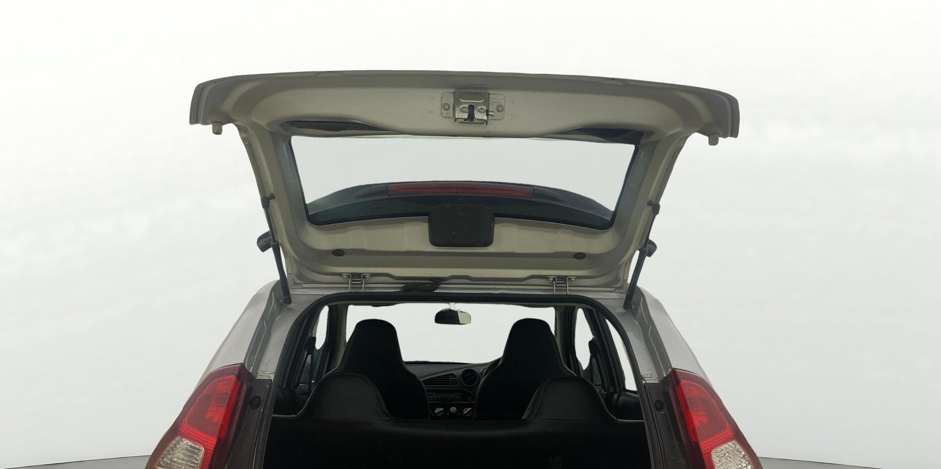 View 2019 Datsun Redi GO T(O) 1.0L- Limited Edition Image 16 Used 2019 Datsun Redi GO T(O) 1.0L- Limited Edition Image 16