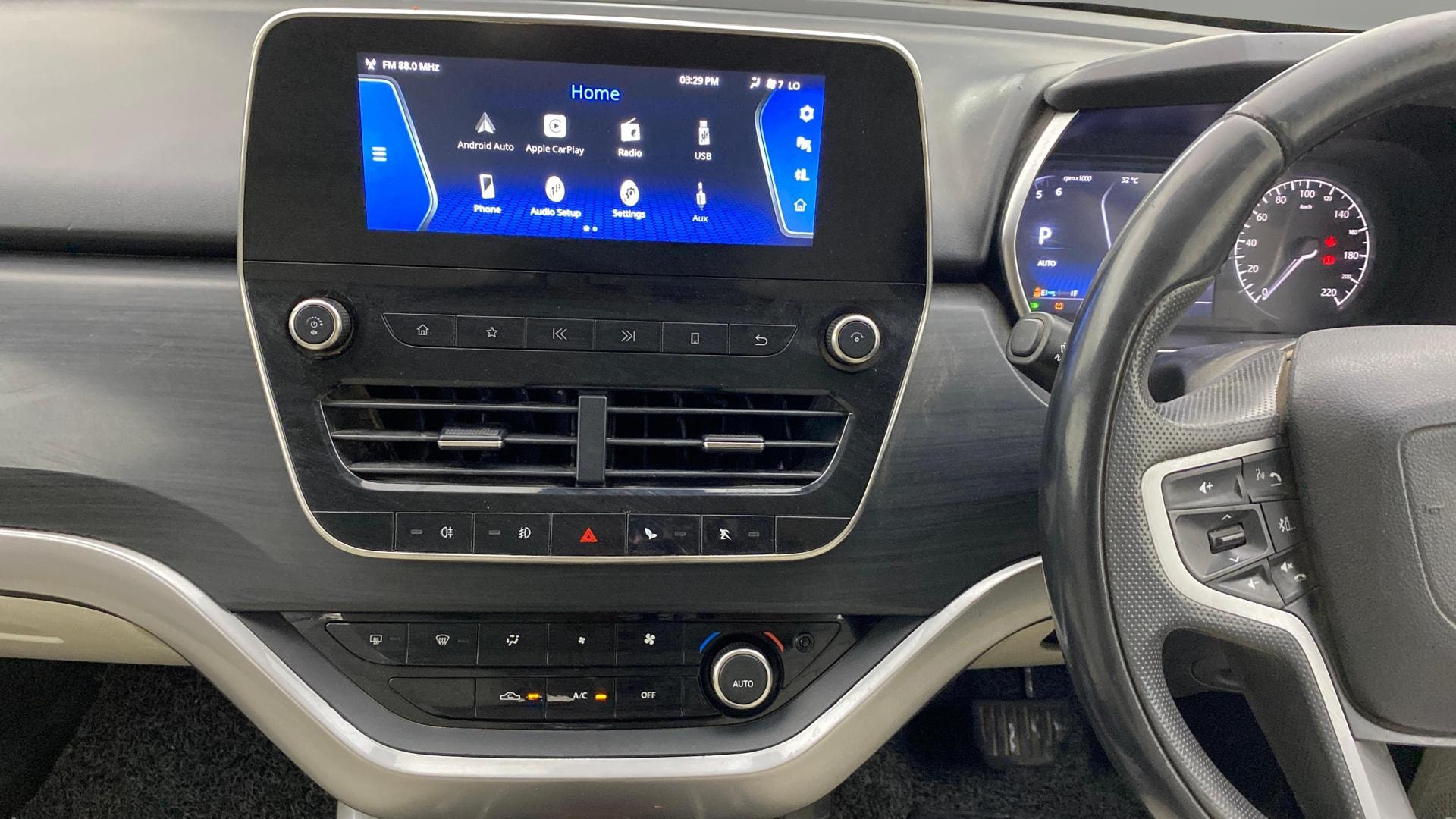 View 2021 Tata Safari XZA Plus Image 34 Used 2021 Tata Safari XZA Plus Image 34