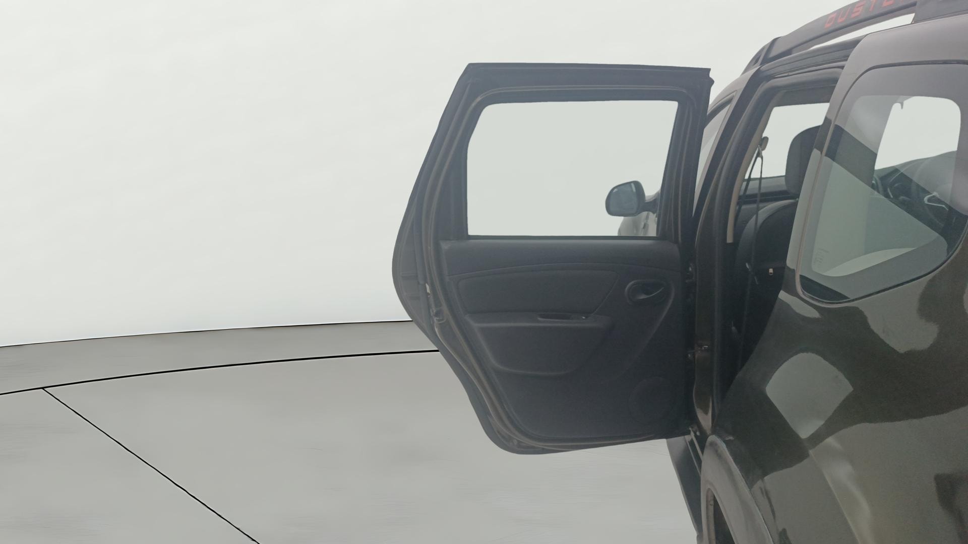 View 2020 Renault Duster 1.3L Turbo Petrol RXS Image 22 Used 2020 Renault Duster 1.3L Turbo Petrol RXS Image 22