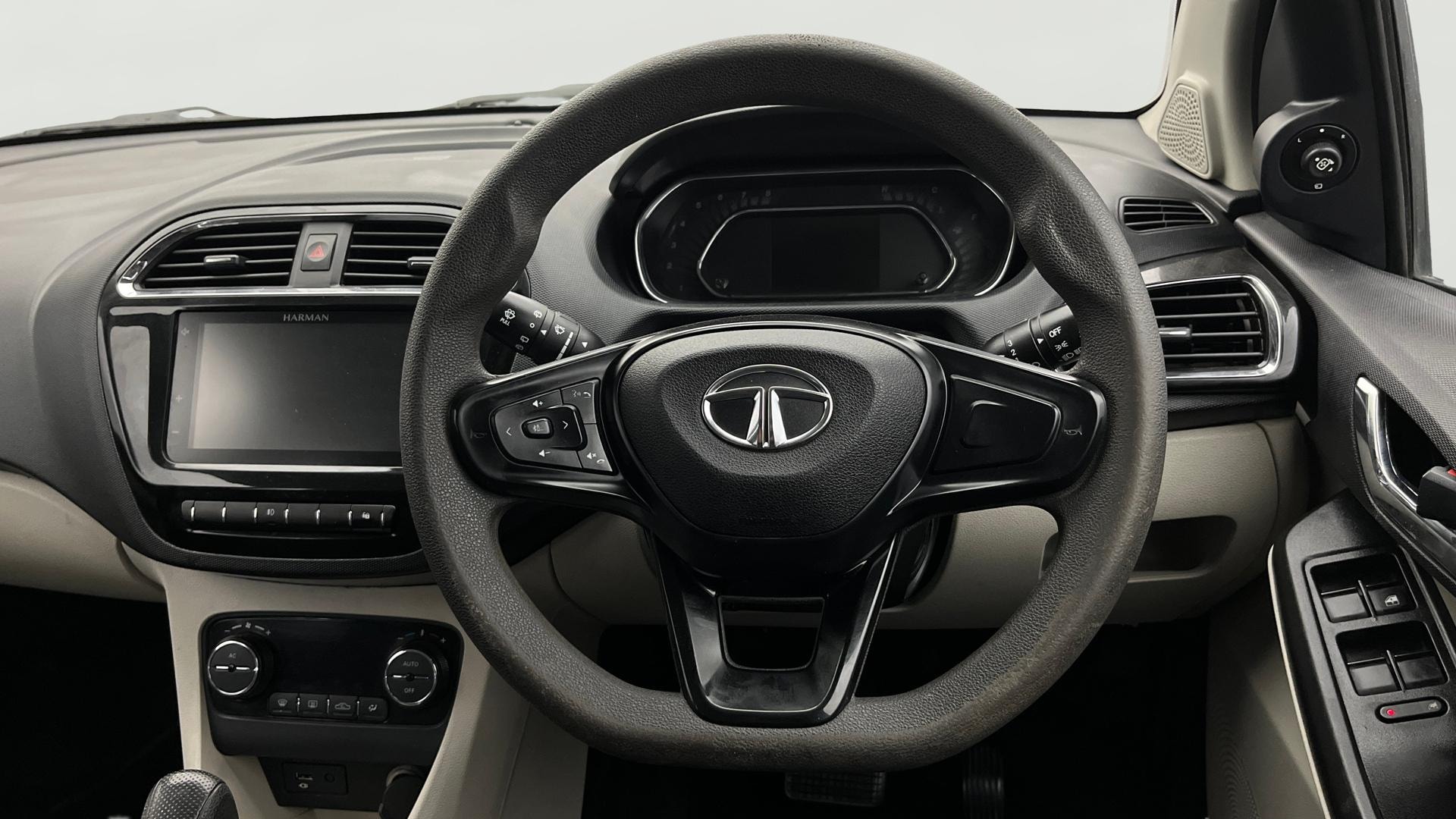 Used 2022 Tata Tiago Used 2022 Tata Tiago