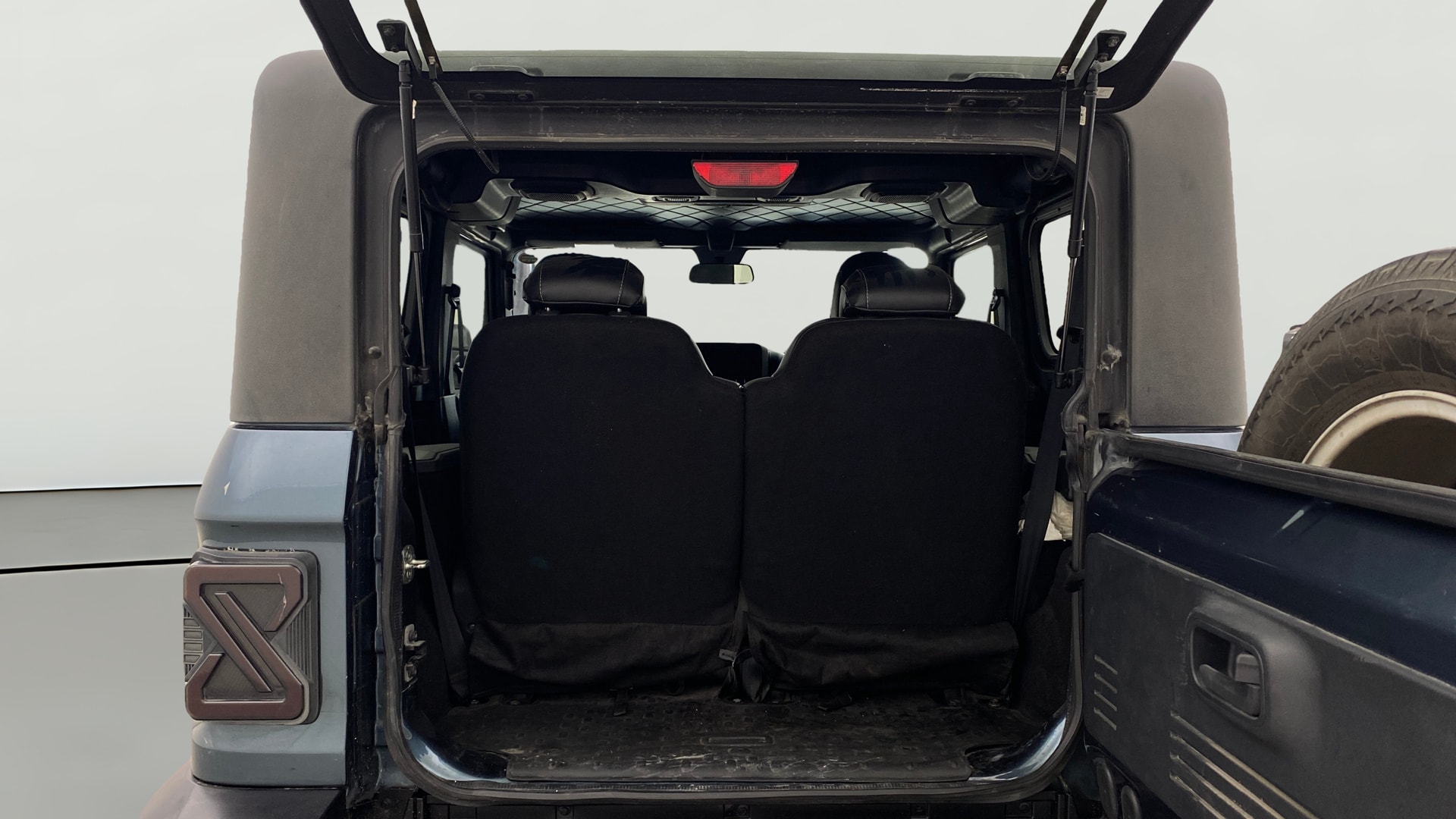 View 2023 Mahindra Thar AX Standard Manual Soft Top 6 Seater Image 36 Used 2023 Mahindra Thar AX Standard Manual Soft Top 6 Seater Image 36