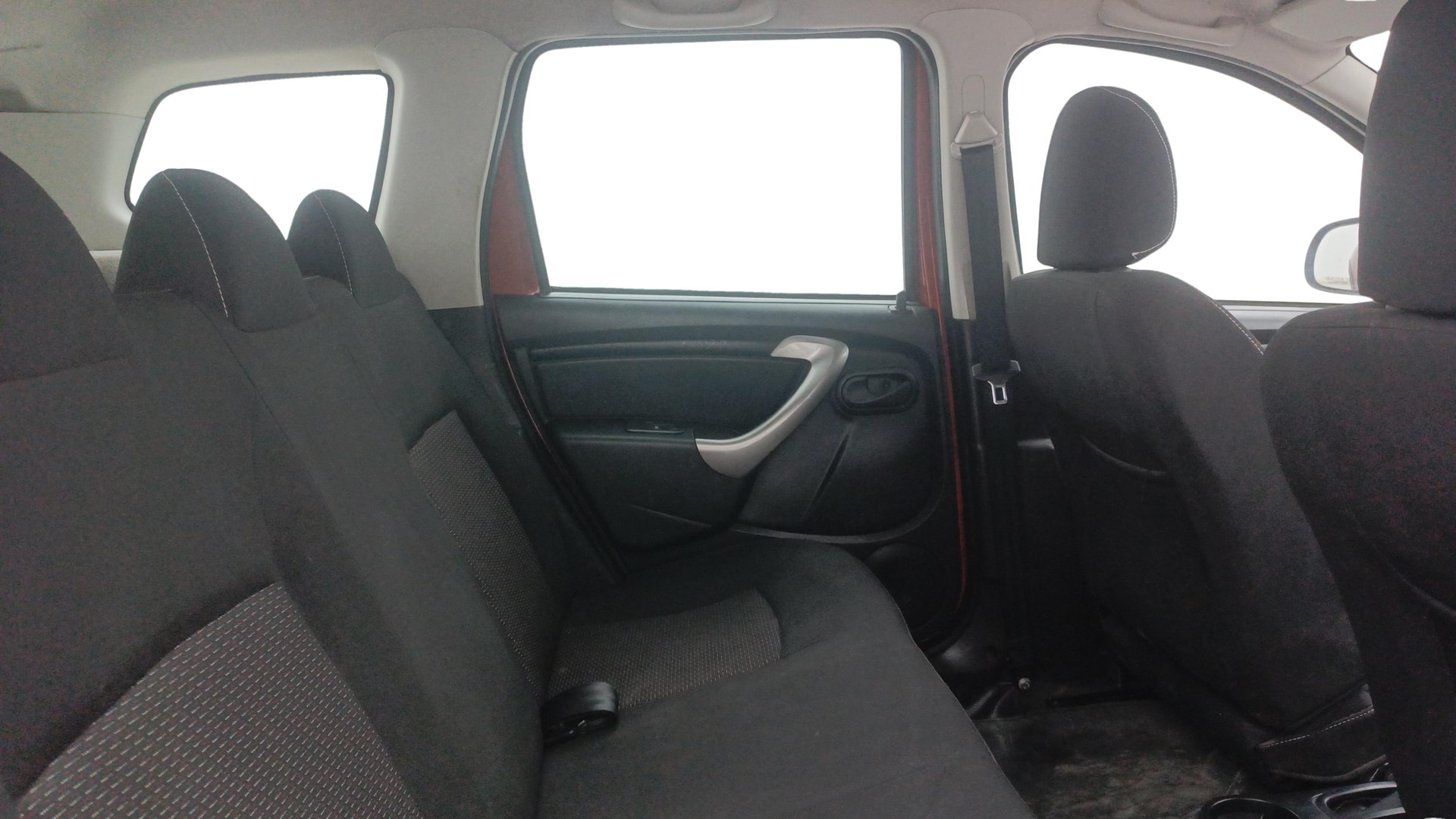 View 2020 Renault Duster 1.3L Turbo Petrol RXE Image 34 Used 2020 Renault Duster 1.3L Turbo Petrol RXE Image 34