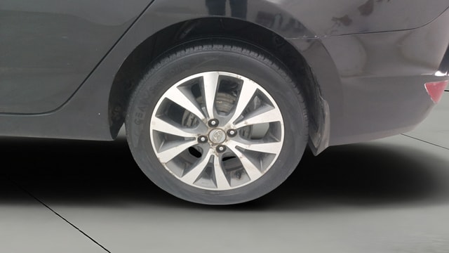 View Hyundai Verna Image 11 Used Hyundai Verna Image 11