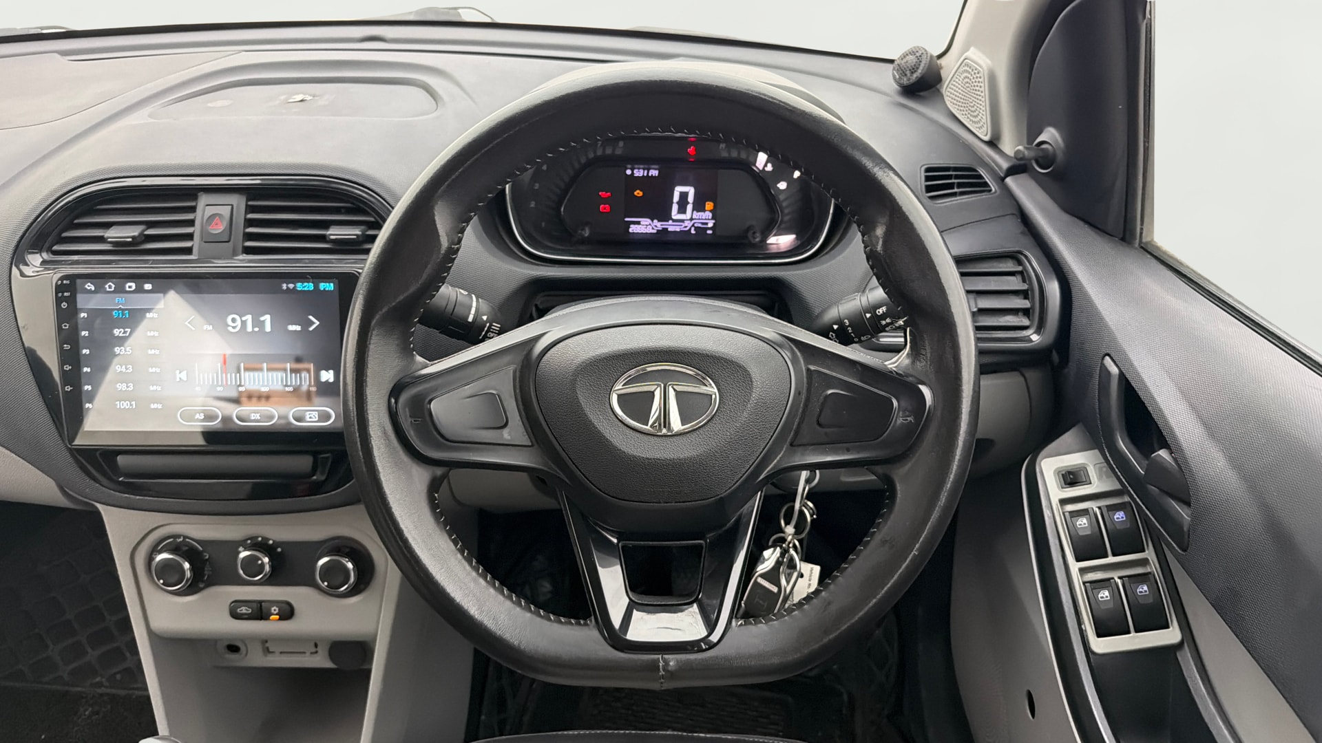 Used 2022 Tata Tiago Used 2022 Tata Tiago