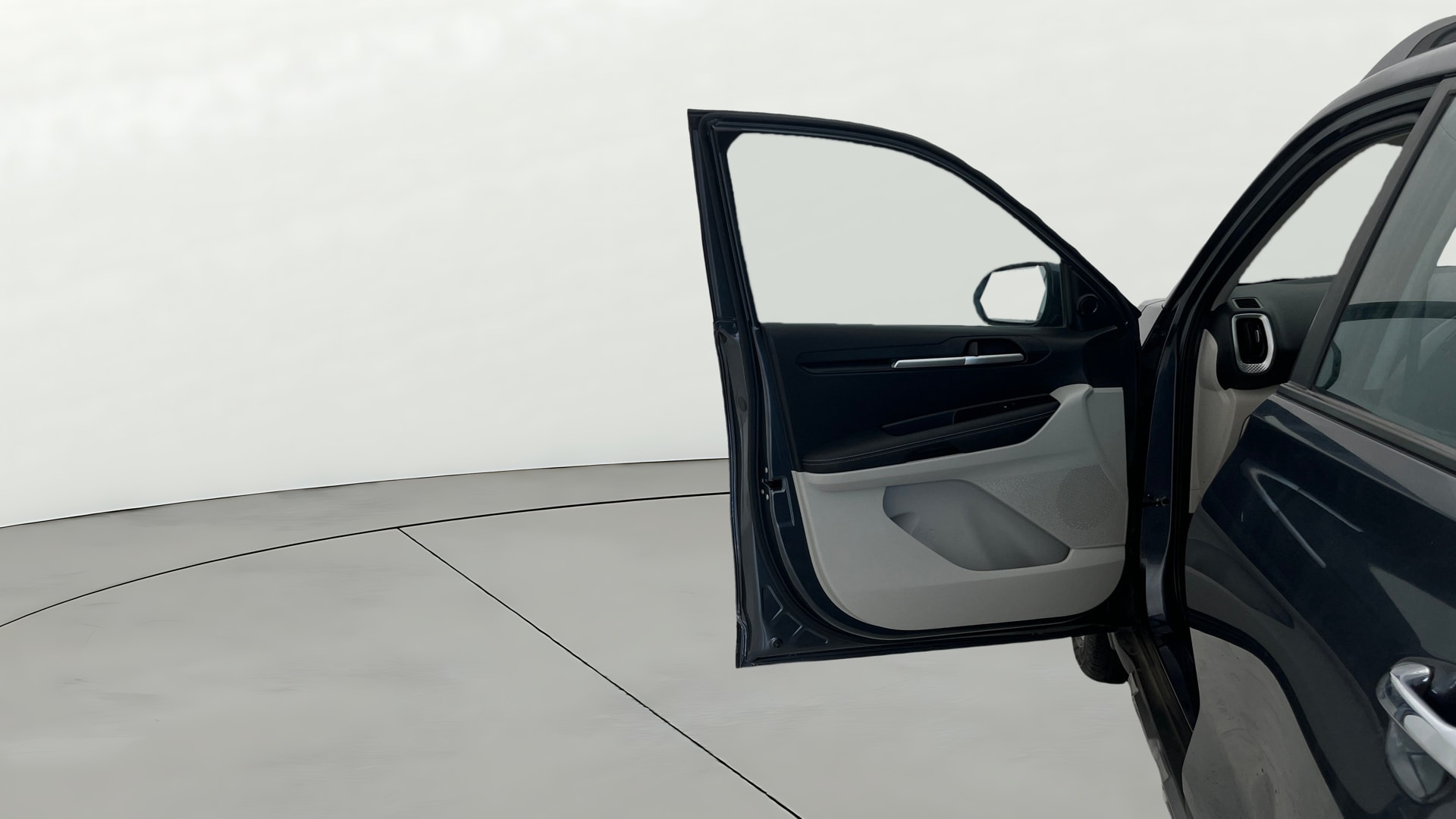 View 2022 Kia Sonet HTE Petrol Image 38 Used 2022 Kia Sonet HTE Petrol Image 38