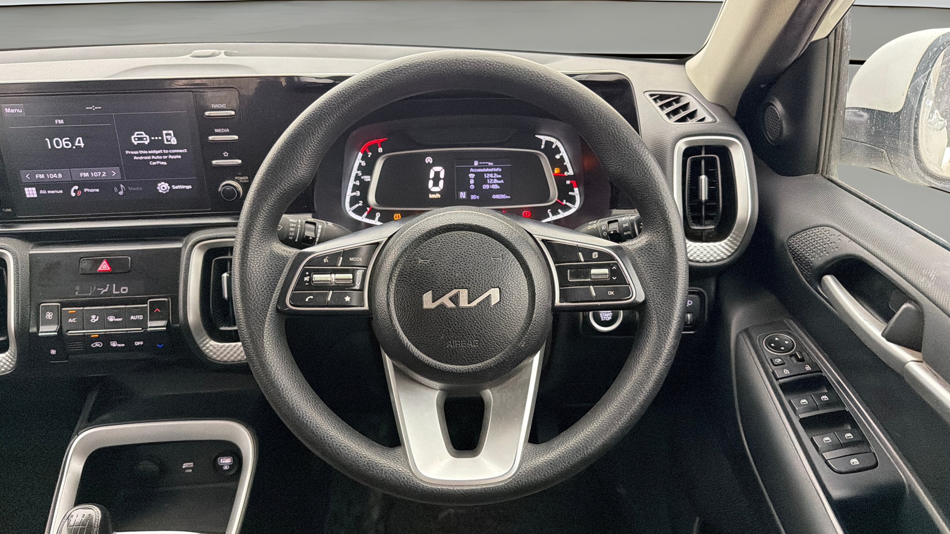 Used 2023 Kia Sonet Used 2023 Kia Sonet