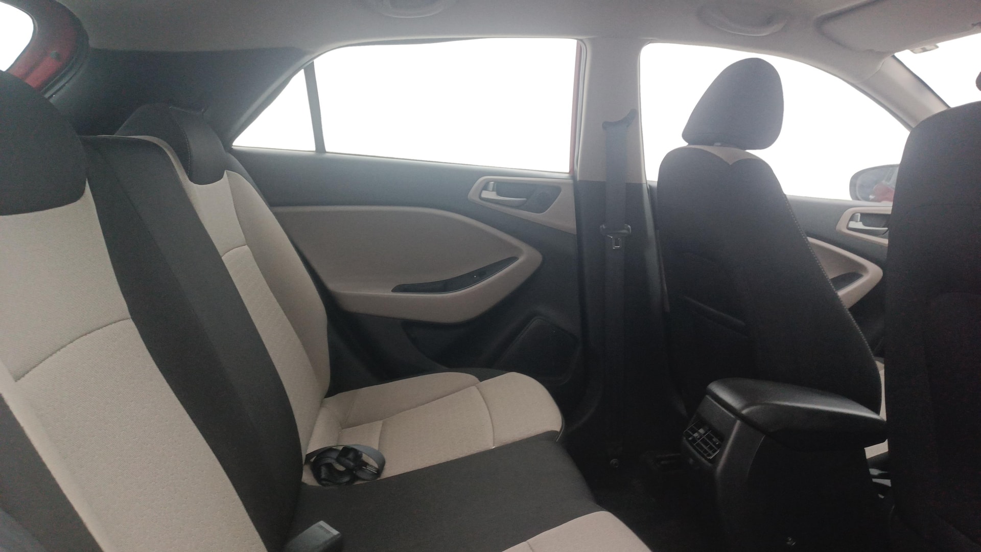 View 2014 Hyundai Elite i20 1.2 Sportz Option Petrol Image 28 Used 2014 Hyundai Elite i20 1.2 Sportz Option Petrol Image 28