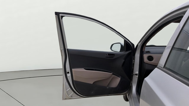 View Hyundai Grand i10 Image 31 Used Hyundai Grand i10 Image 31