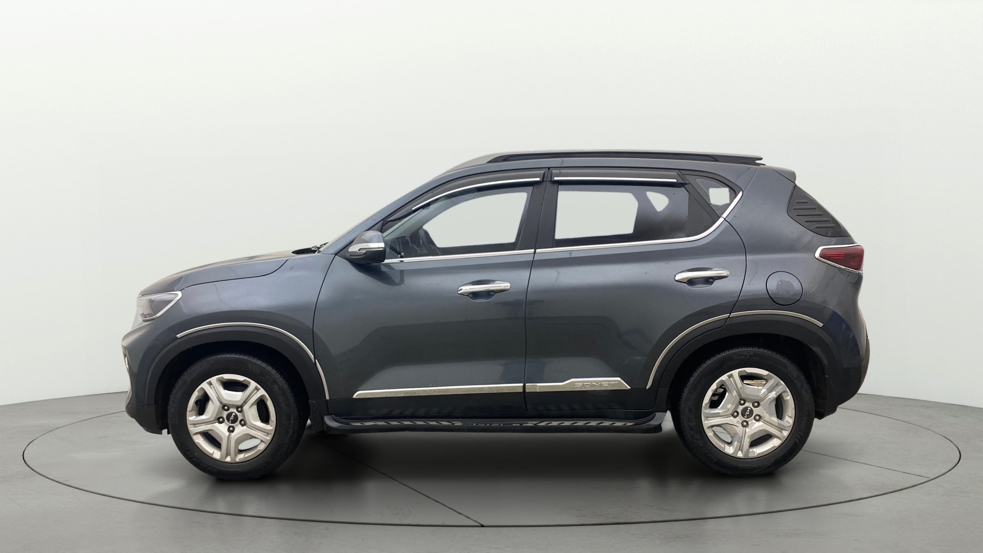 View 2022 Kia Sonet HTK Plus Petrol Image 6 Used 2022 Kia Sonet HTK Plus Petrol Image 6