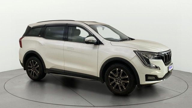 View Mahindra XUV700 Image 15 Used Mahindra XUV700 Image 15