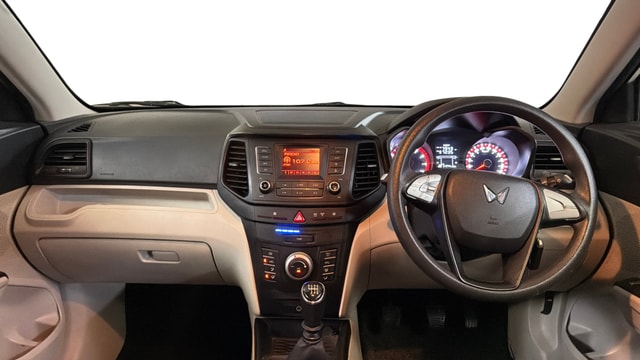 View Mahindra XUV300 Image 15 Used Mahindra XUV300 Image 15