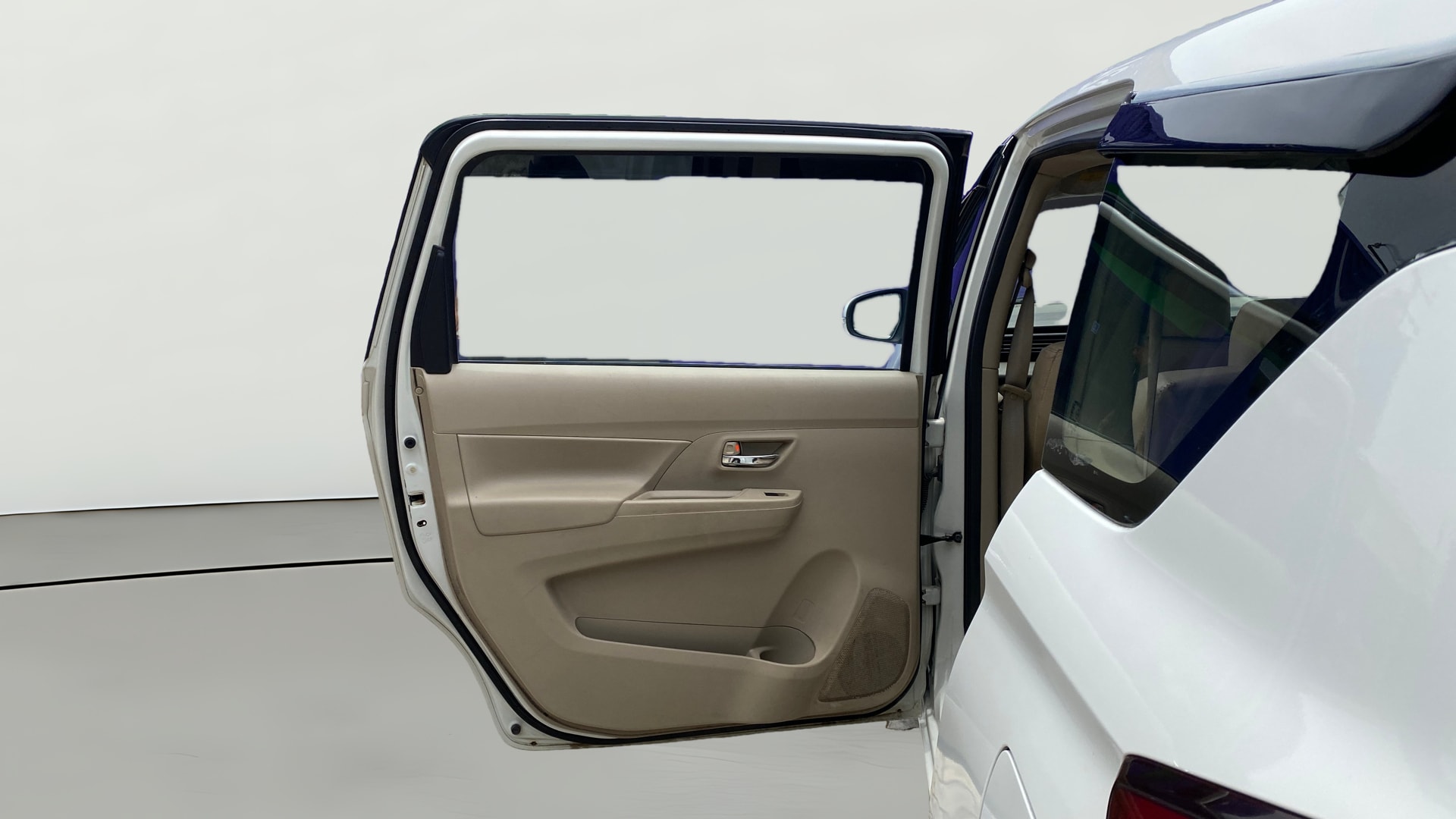 View 2022 Maruti Suzuki 1000 Base Variant Image 22 Used 2022 Maruti Suzuki 1000 Base Variant Image 22