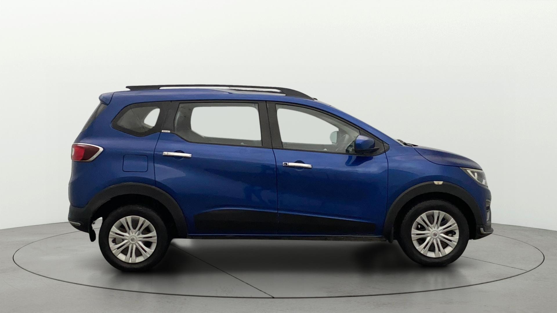 View 2020 Renault Triber RXZ Image 28 Used 2020 Renault Triber RXZ Image 28
