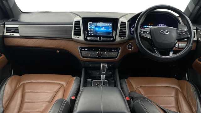 View Mahindra Alturas G4 Image 16 Used Mahindra Alturas G4 Image 16