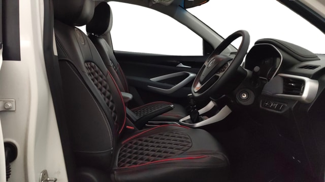 View MG Hector Image 26 Used MG Hector Image 26
