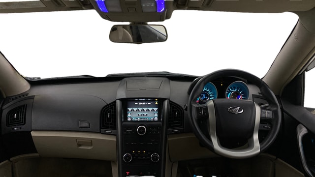 View Mahindra XUV500 Image 16 Used Mahindra XUV500 Image 16