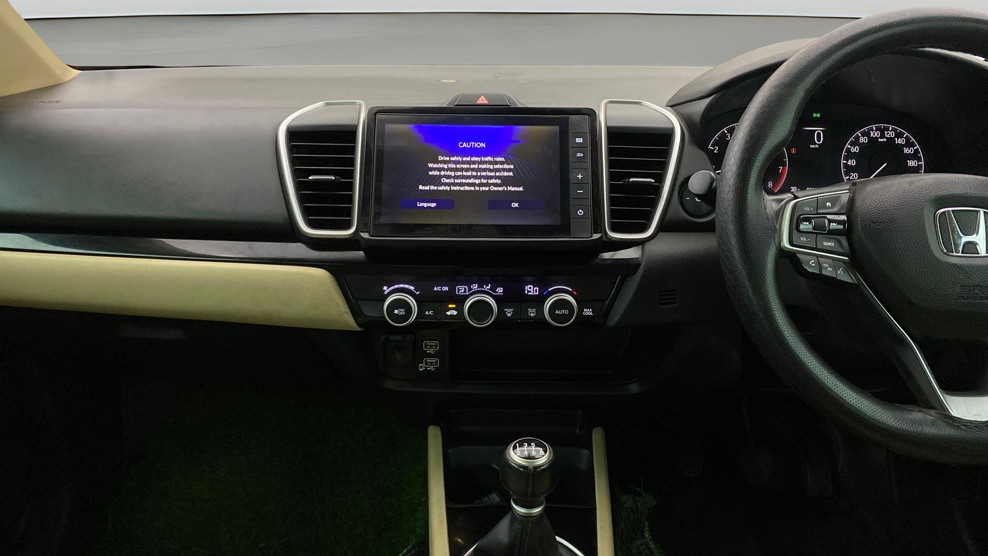 View 2021 Honda City ZX MT Diesel Anniversary Edition Image 18 Used 2021 Honda City ZX MT Diesel Anniversary Edition Image 18