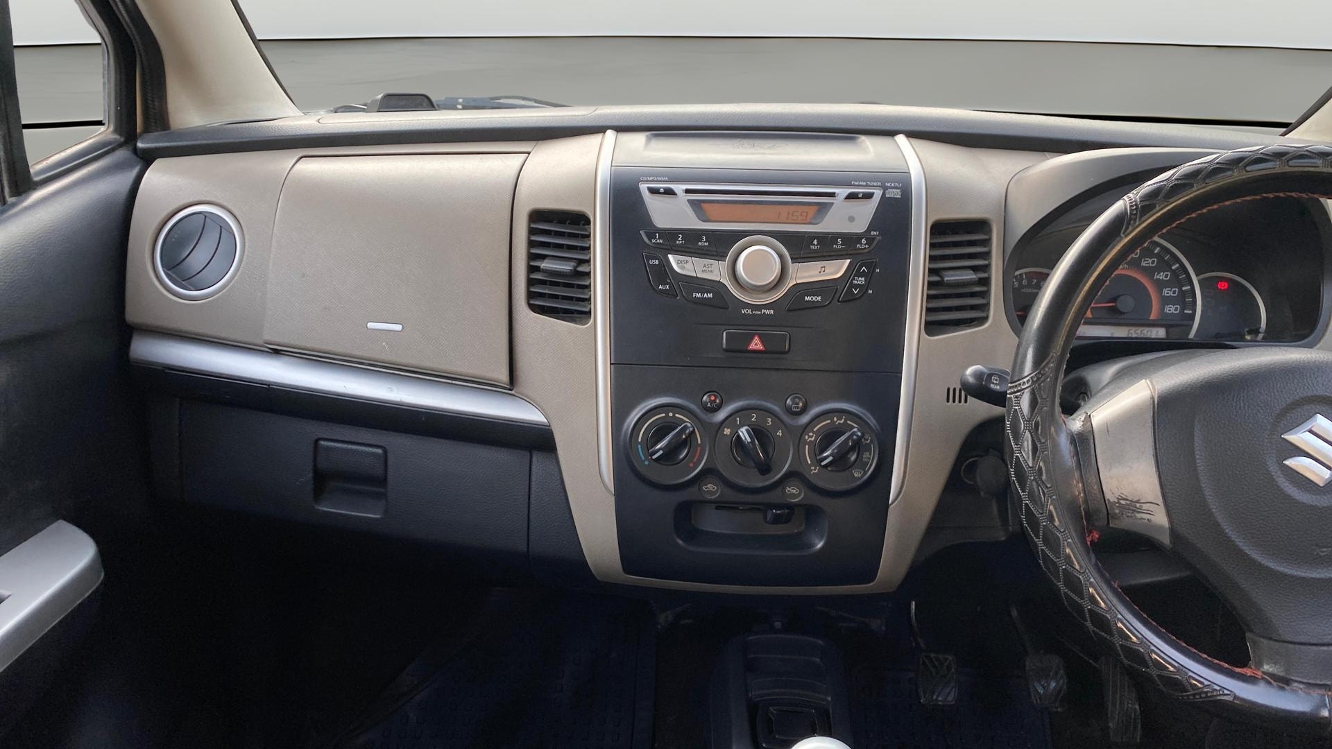 View 2016 Maruti Suzuki 1000 Base Variant Image 17 Used 2016 Maruti Suzuki 1000 Base Variant Image 17