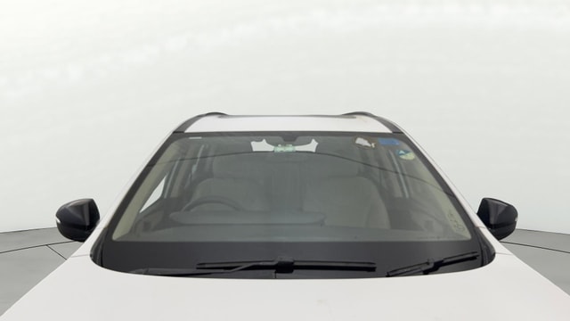 View Mahindra XUV700 Image 38 Used Mahindra XUV700 Image 38