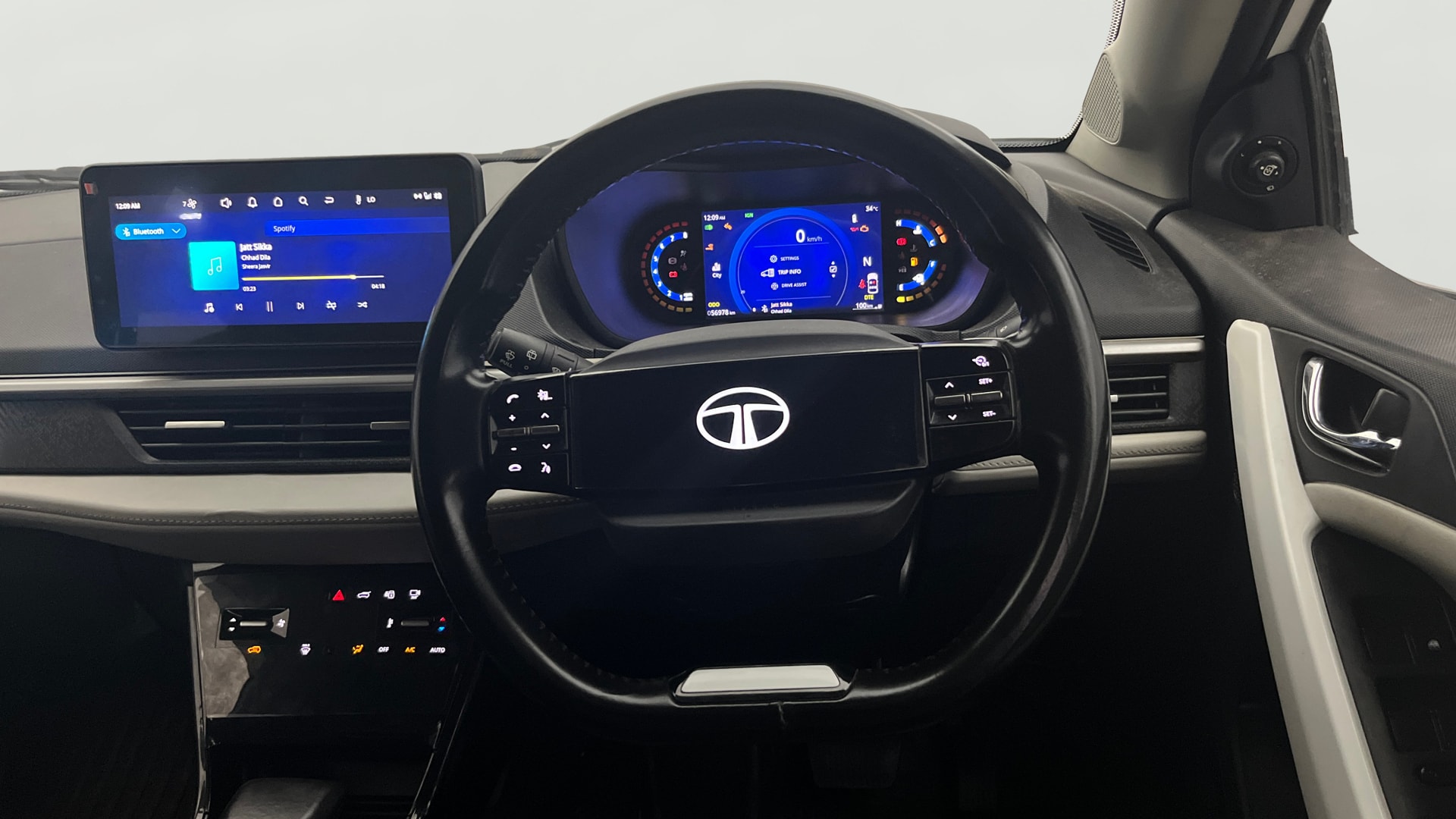 View 2023 Tata Nexon Revotron XE Image 13 Used 2023 Tata Nexon Revotron XE Image 13