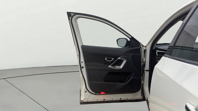 View Tata Harrier Image 39 Used Tata Harrier Image 39