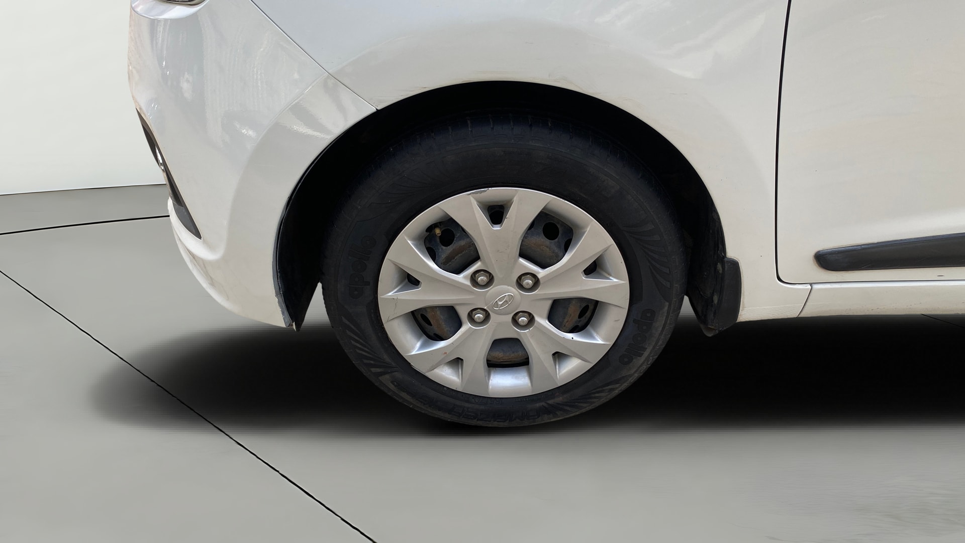 View 2015 Hyundai Grand i10 Magna 1.2 Kappa VTVT Image 37 Used 2015 Hyundai Grand i10 Magna 1.2 Kappa VTVT Image 37
