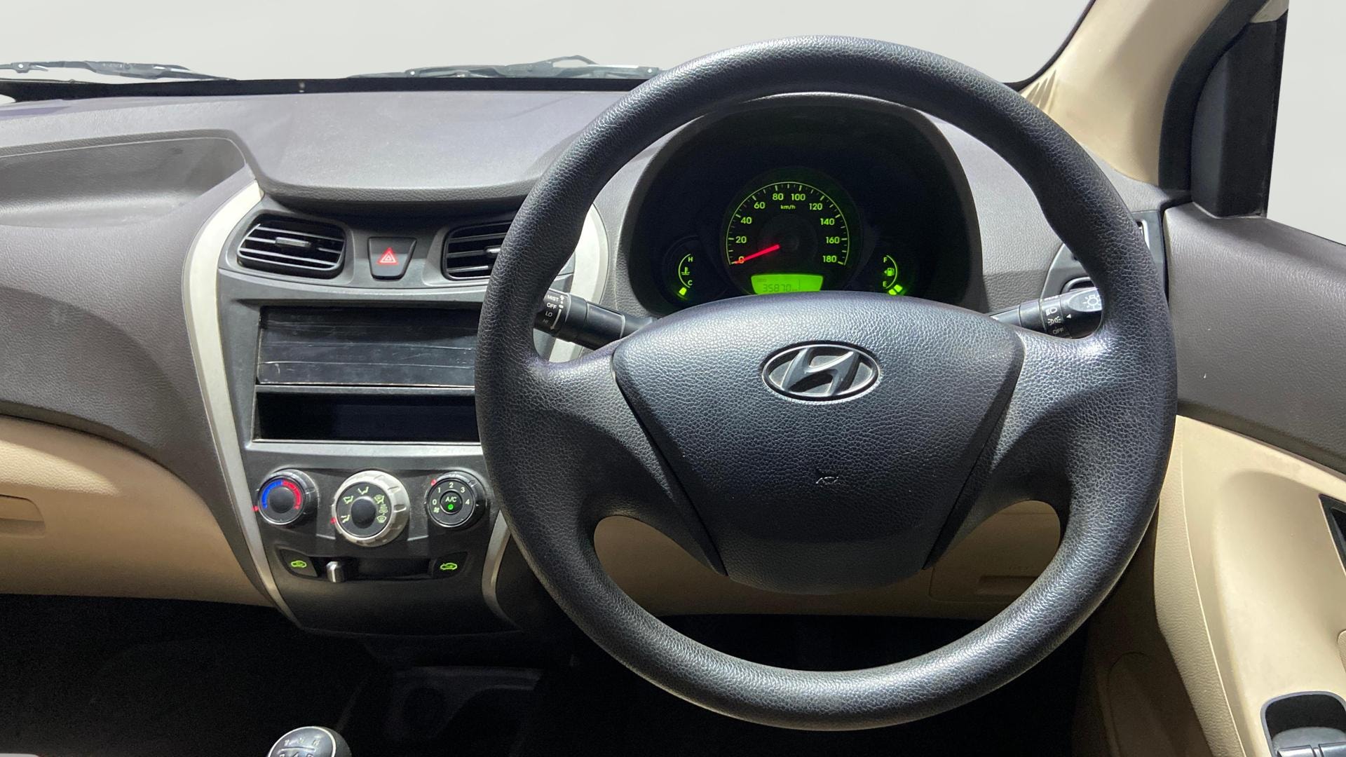 View 2015 Hyundai EON Era Plus Image 20 Used 2015 Hyundai EON Era Plus Image 20